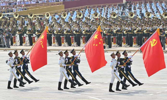 安徽昌昊公司组织全体员工观看“中国人民抗日战争暨世界反法西斯战争胜利80周年纪念大会